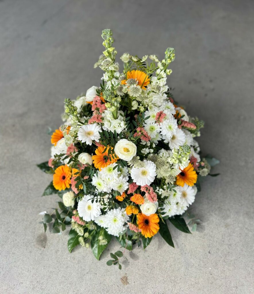 Coussin conique orange blanc et vert