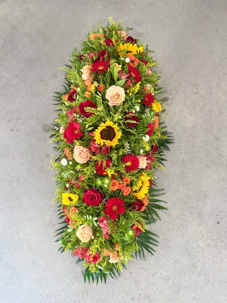 dessus de cercueil rouge et jaune catalan